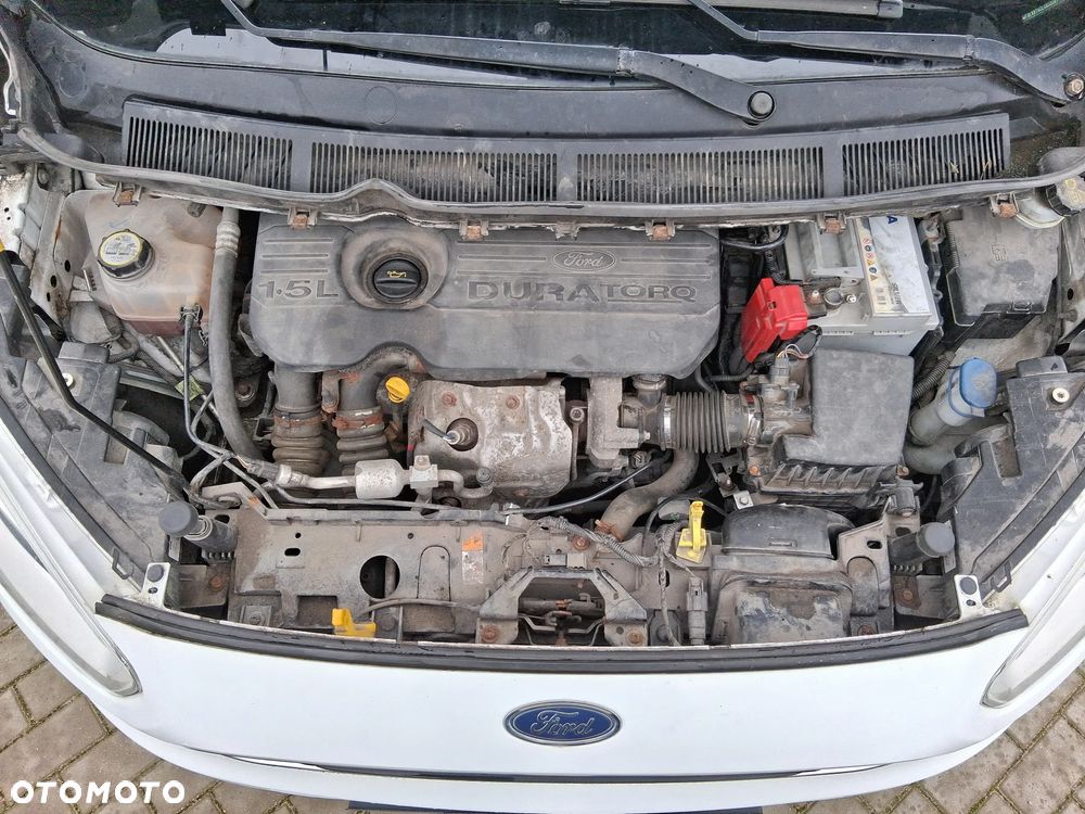 Ford Tourneo Courier 1.5 TDCi Trend - 19