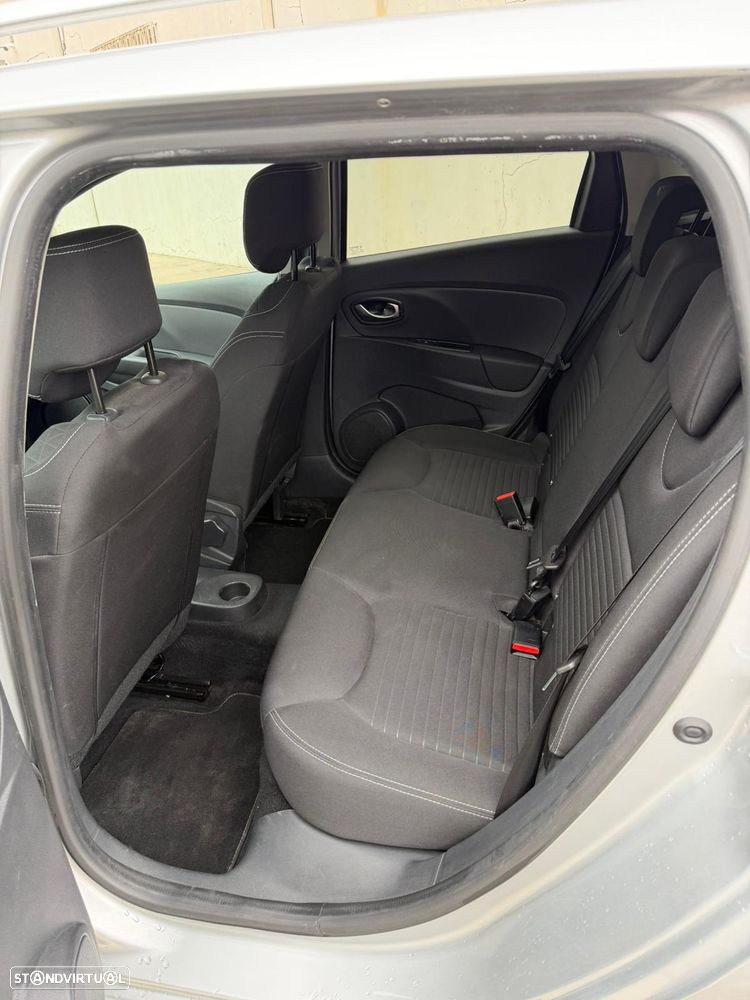 Renault Clio Sport Tourer dCi 90 Limited - 9