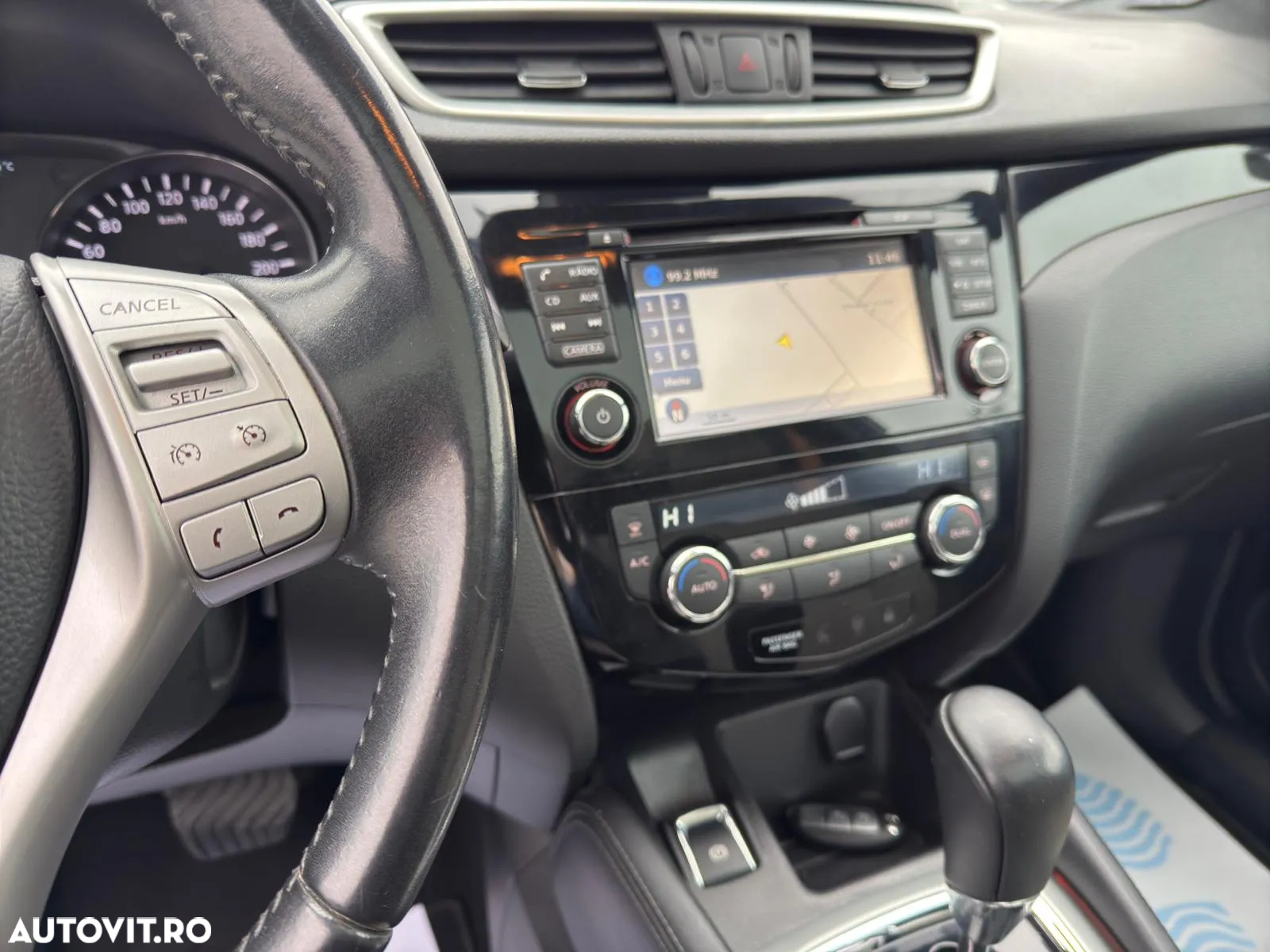 Nissan Qashqai 1.6 DCI Xtronic TEKNA - 10