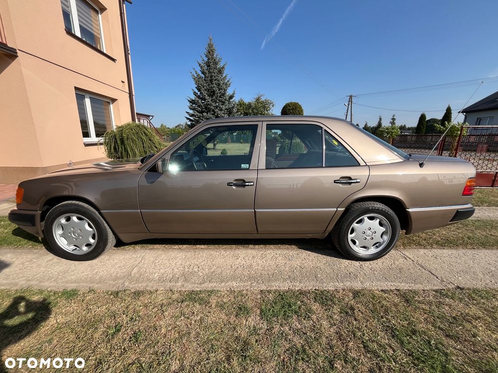 Mercedes-Benz W124 (1984-1993) - 7
