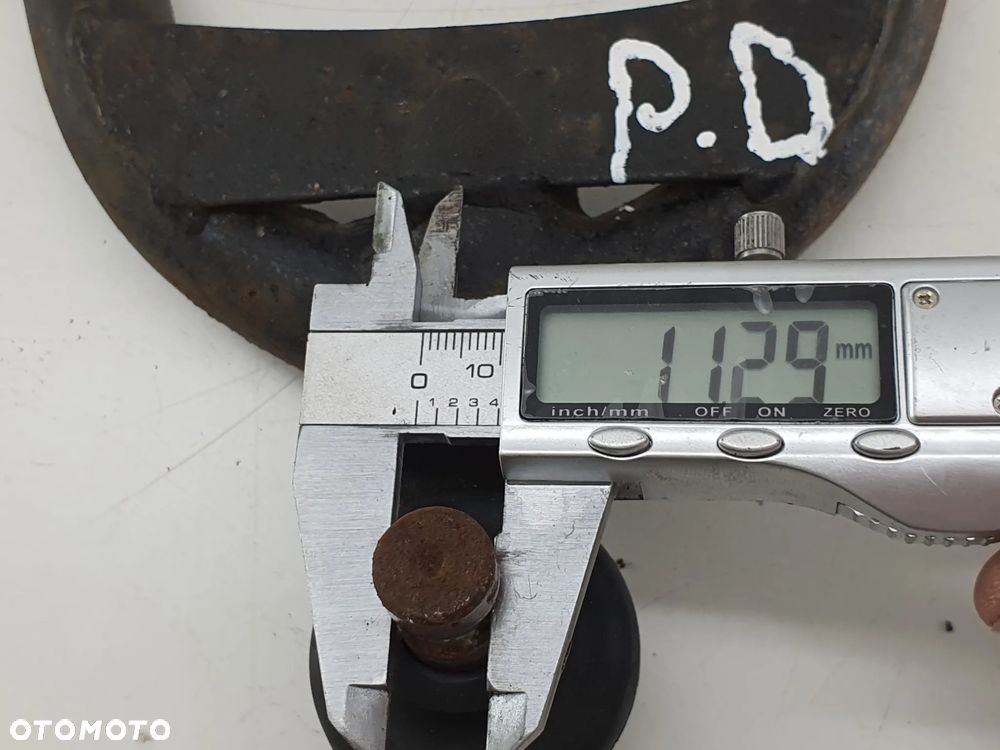 WAHACZ PRZOD DOLNY SWORZEN  TGB BLADE 250 - 13