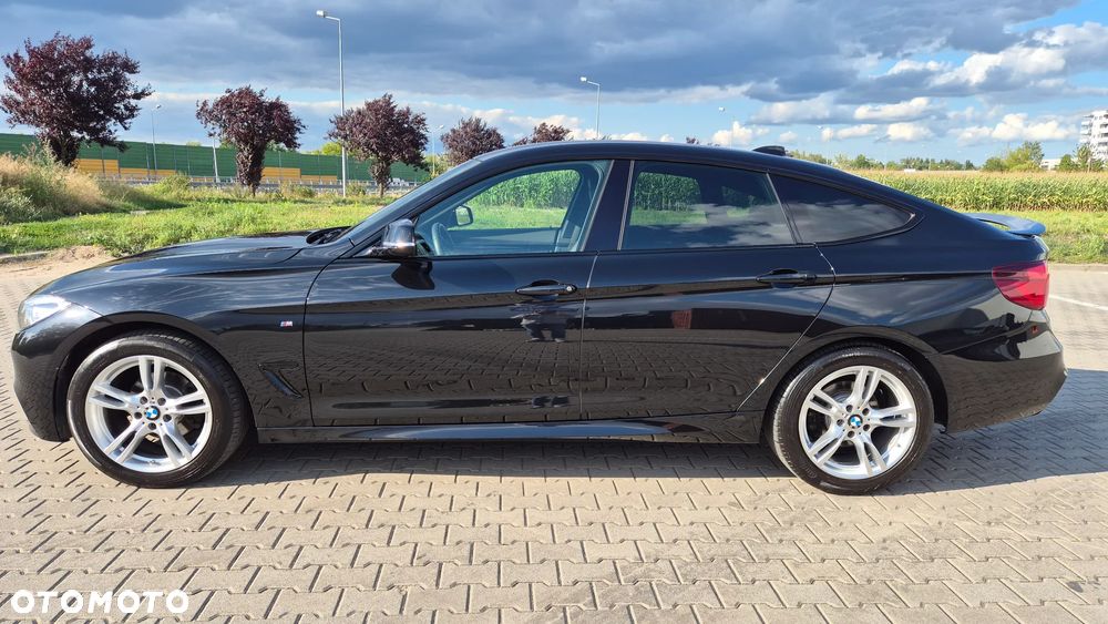 BMW 3GT 320i xDrive M Sport - 2