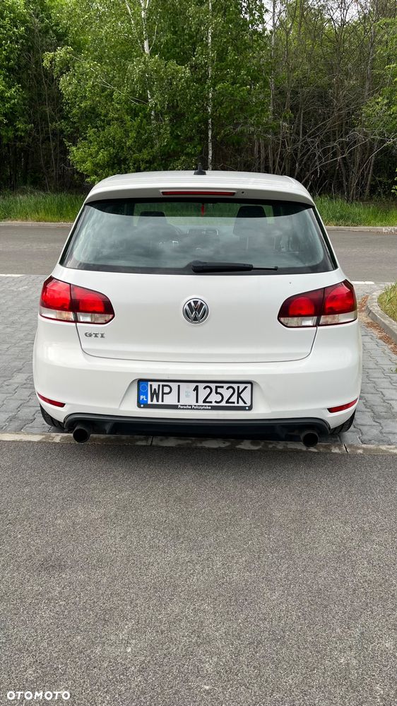 Volkswagen Golf - 5