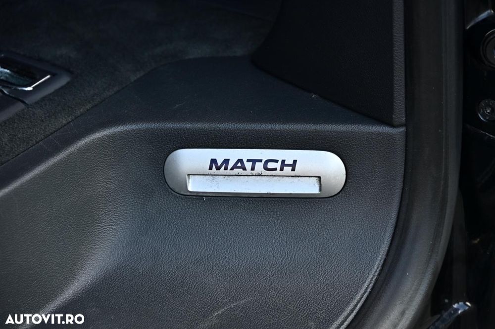 Volkswagen Multivan - 32