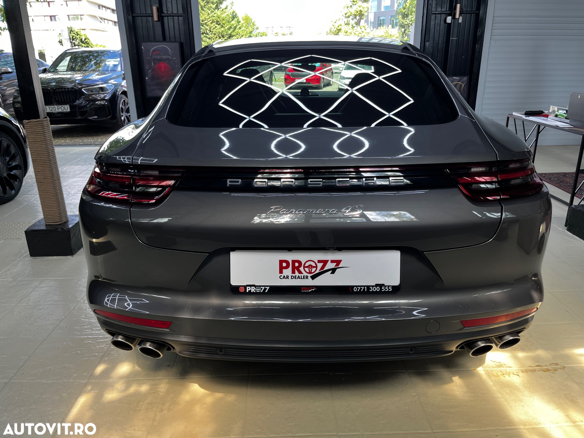 Porsche Panamera - 5