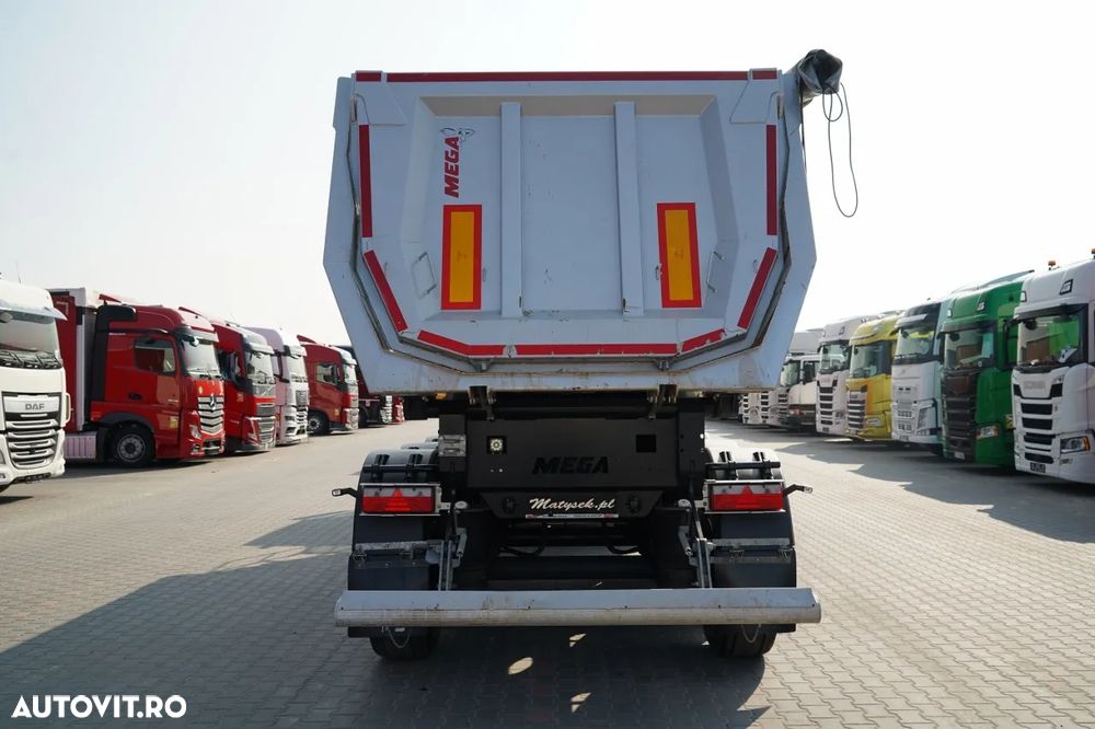 MAN TGX 18.500 / COMBI / 4x4 / HIDRAULICĂ / HIDROPILARE / CABINĂ JOSĂ / + BASCULATOR / MEGA / 26 M3 / 2025 - 11