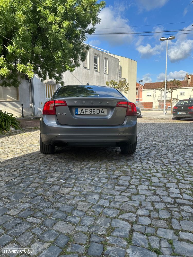 Volvo S60 D4 Momentum - 2