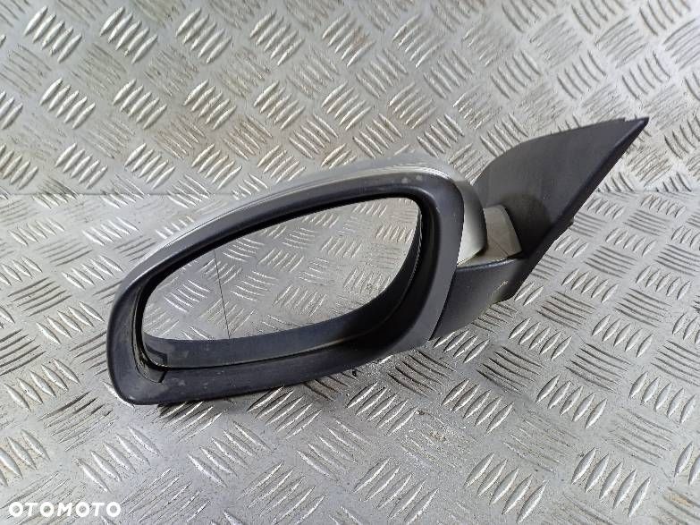 LUSTERKO LEWE OPEL SIGNUM - 1