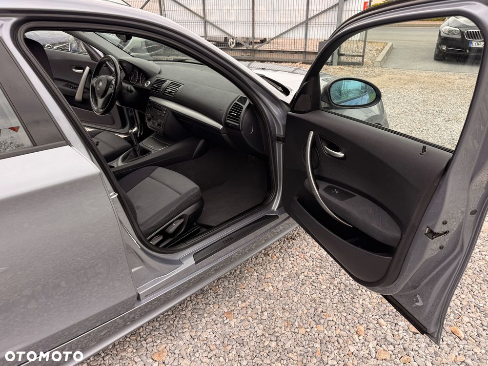 BMW Seria 1 - 13