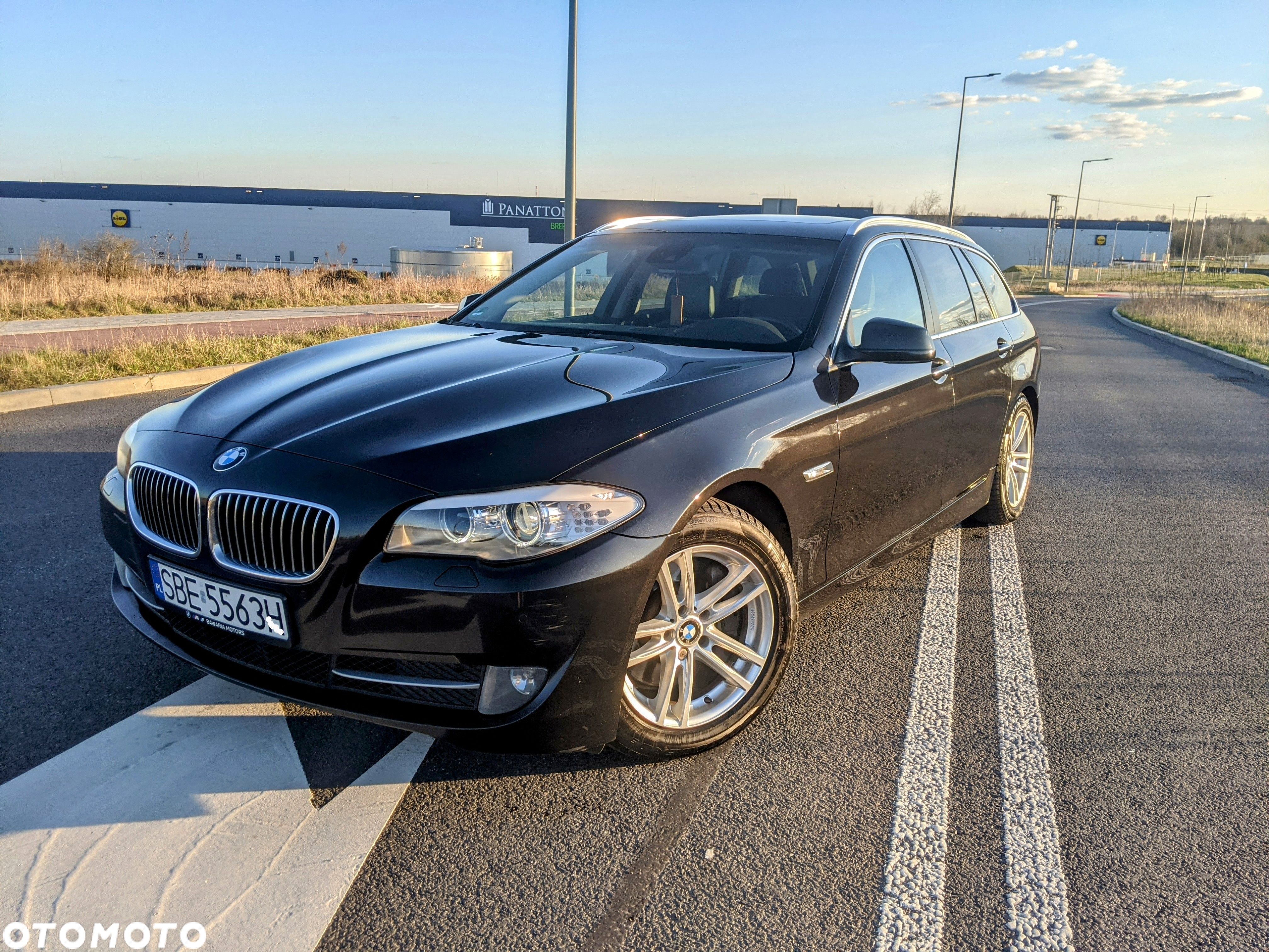 BMW Seria 5 525d xDrive - 1