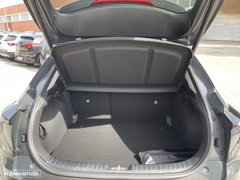 Kia XCeed 1.0 T-GDi Tech 7DCT - 10