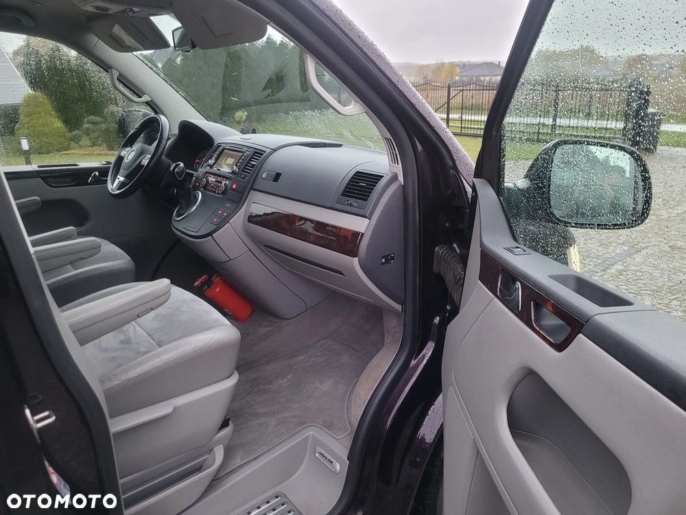 Volkswagen Multivan - 14