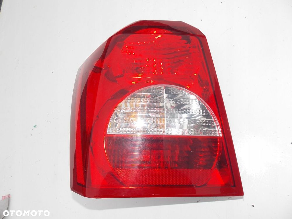 lampa tył tylna dodge caliber lewa - 2