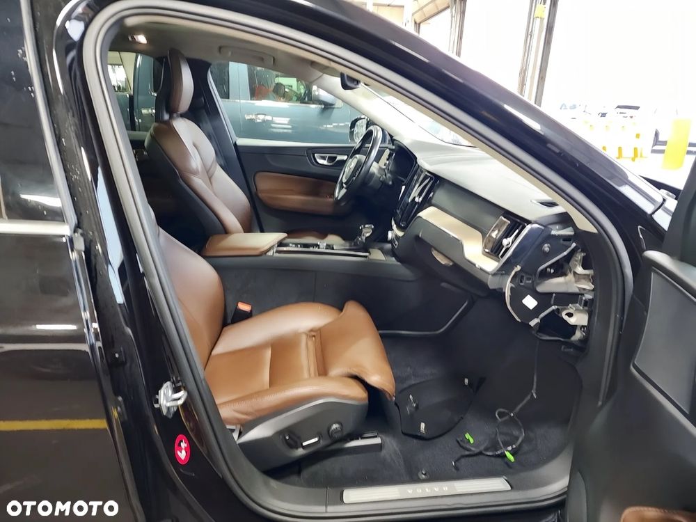 Volvo XC 60 T5 AWD Inscription - 10