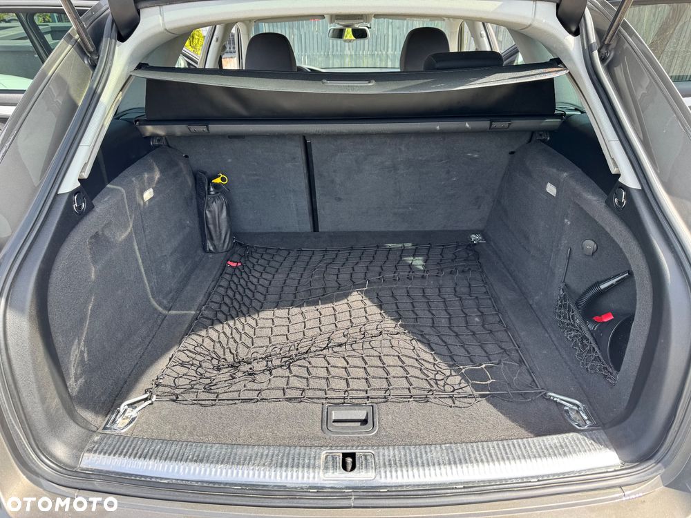 Audi A4 Avant 2.0 TDI DPF clean diesel multitronic Ambiente - 27