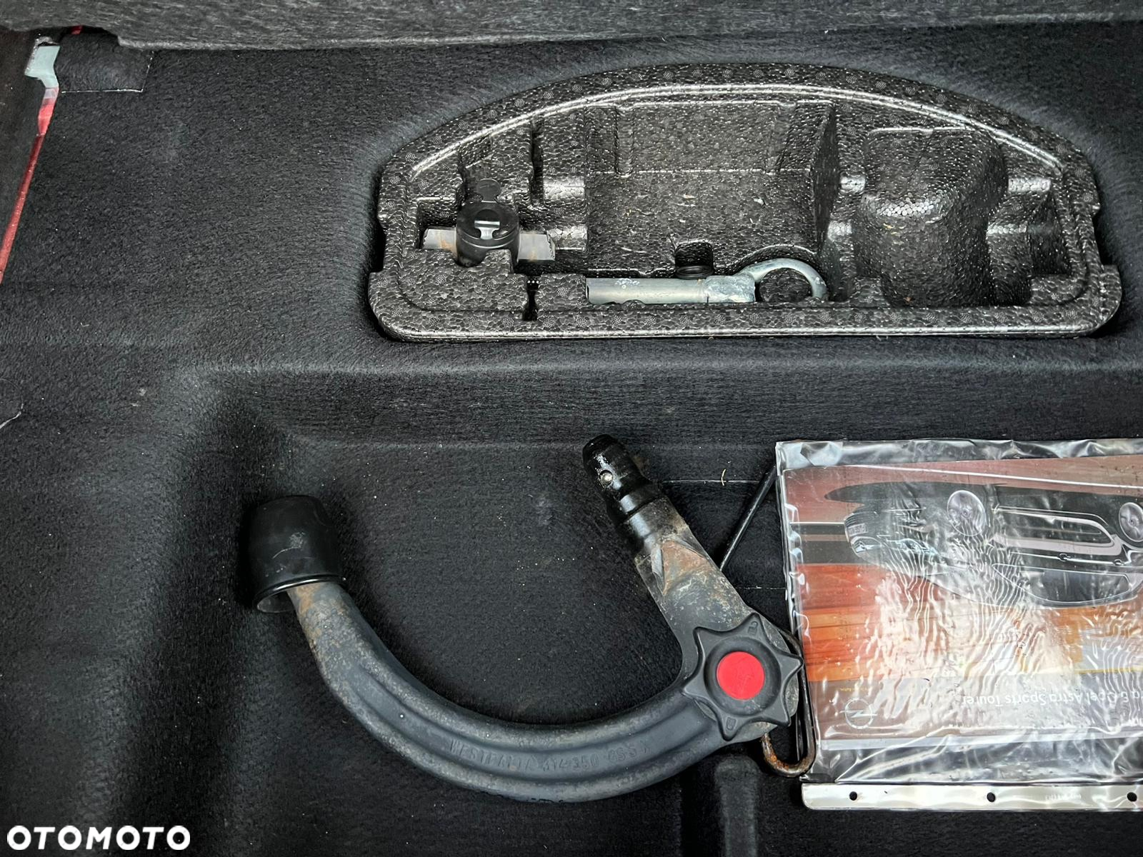 Opel Astra 1.4 Turbo Automatik 150 Jahre - 16
