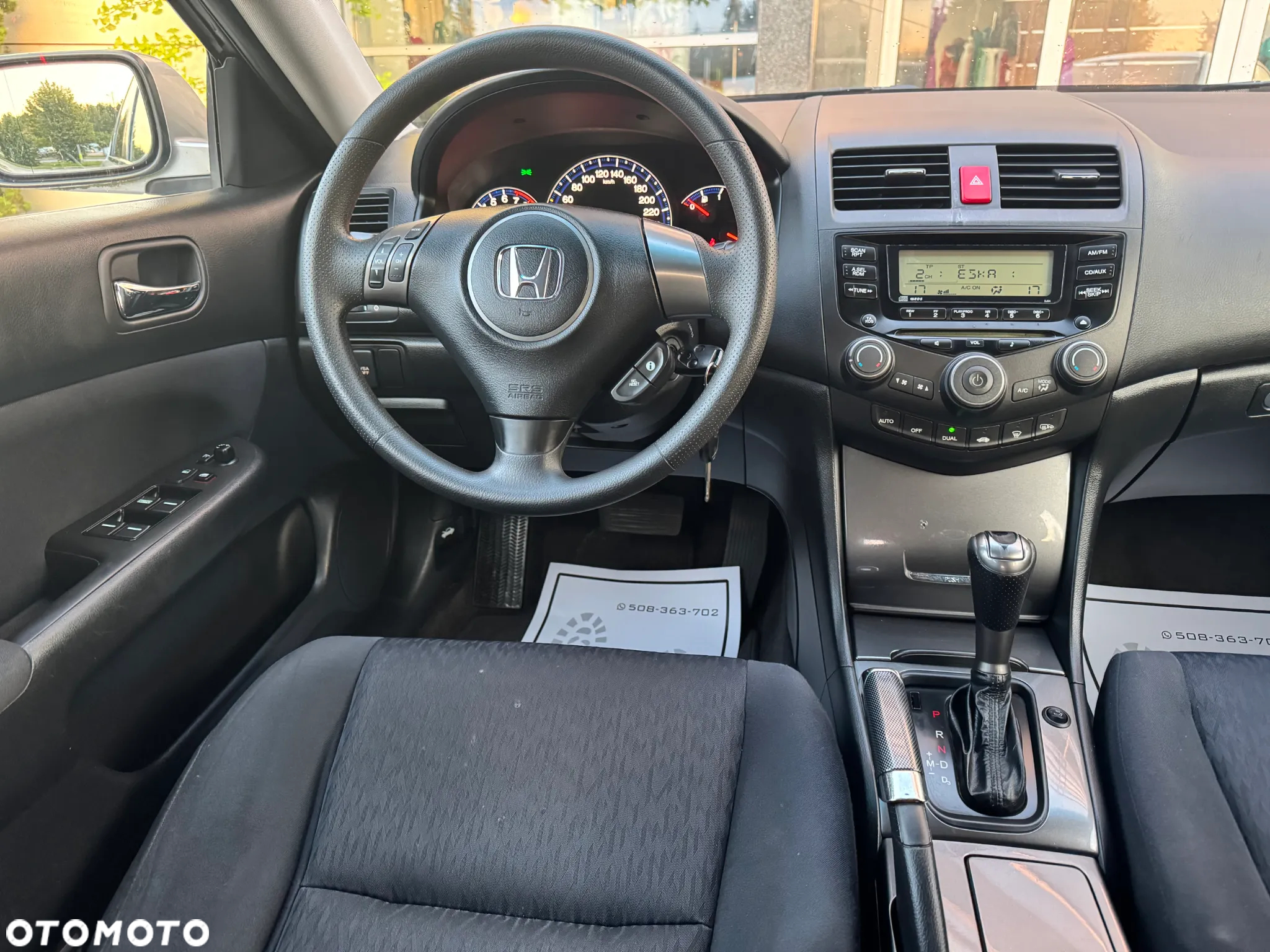 Honda Accord 2.0 Executive - 12