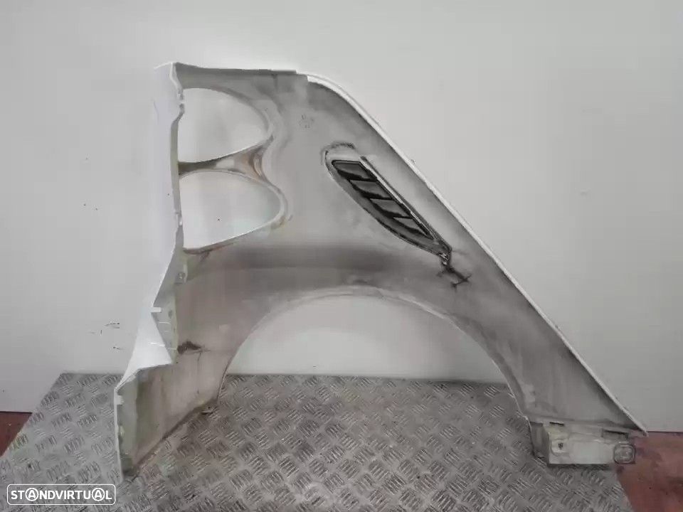 GUARDA-LAMAS TRASEIRA ESQUERDA SMART FORTWO COUPÉ 2010 - - 4