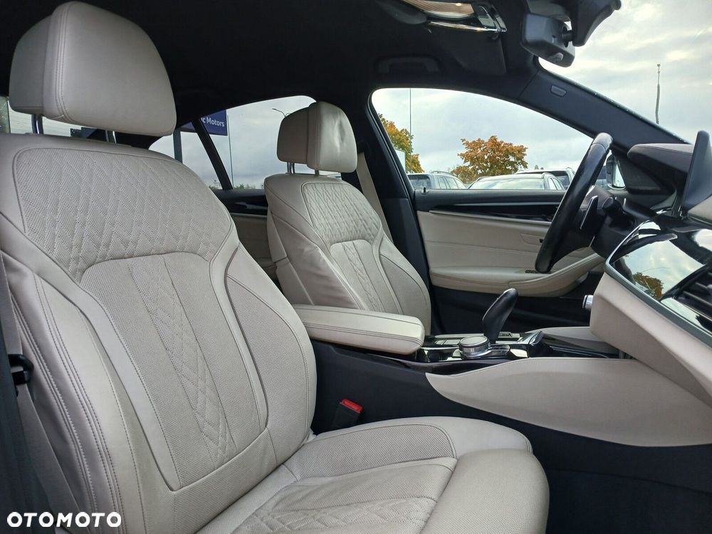 BMW Seria 5 540i xDrive M Sport sport - 21