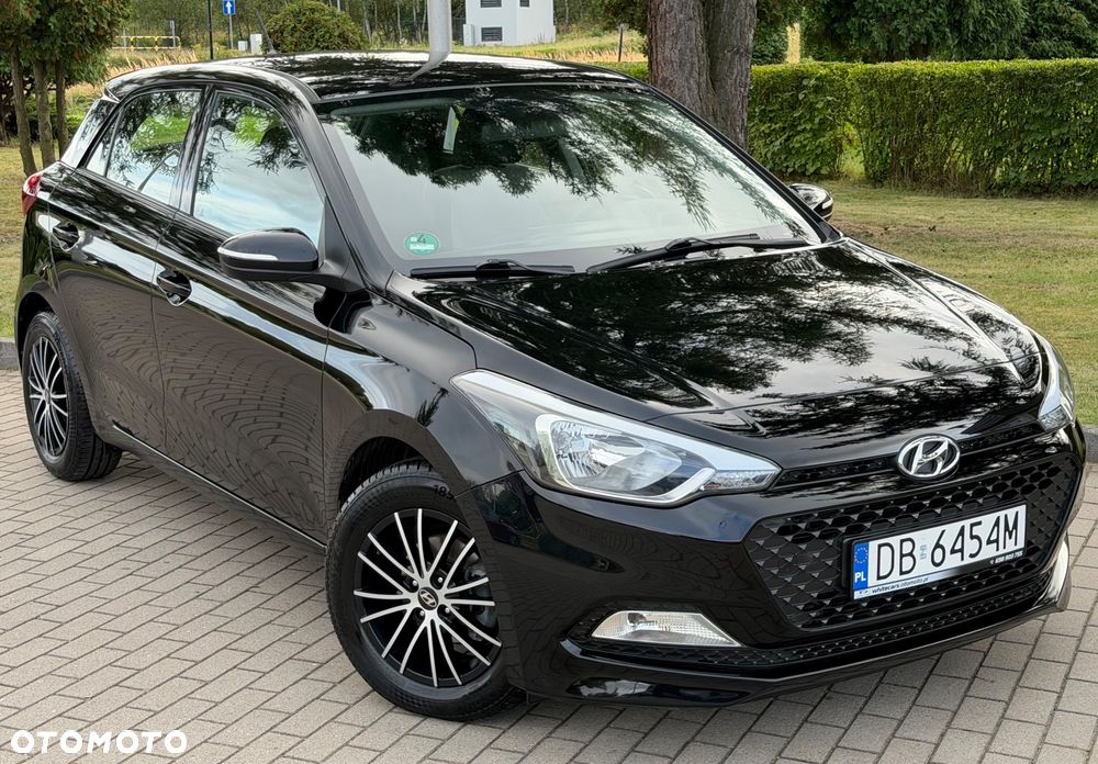 Hyundai i20 1.2 Pure - 10