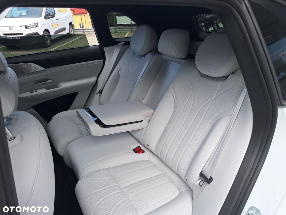 XPeng G9 94.6 kWh AWD Performance - 8