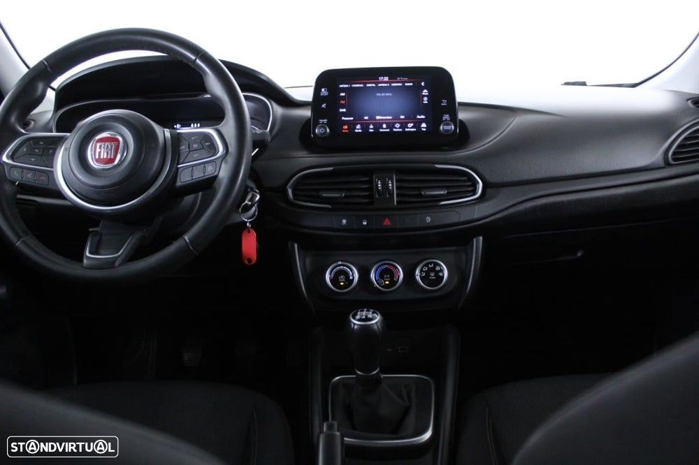 Fiat Tipo 1.3 MultiJet Life - 17