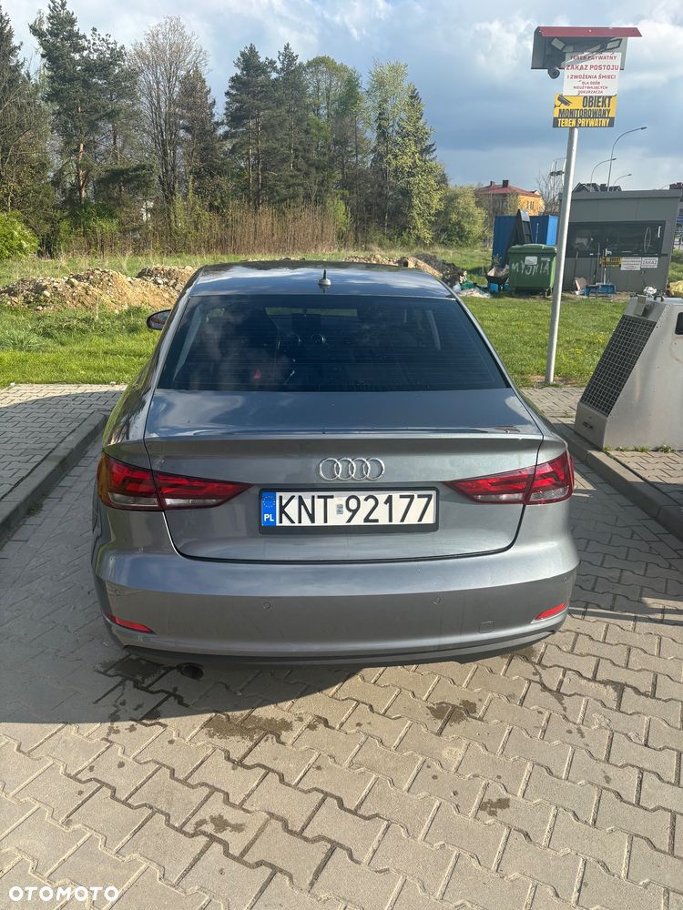 Audi A3 Sportback 1.6 TDI S tronic - 3