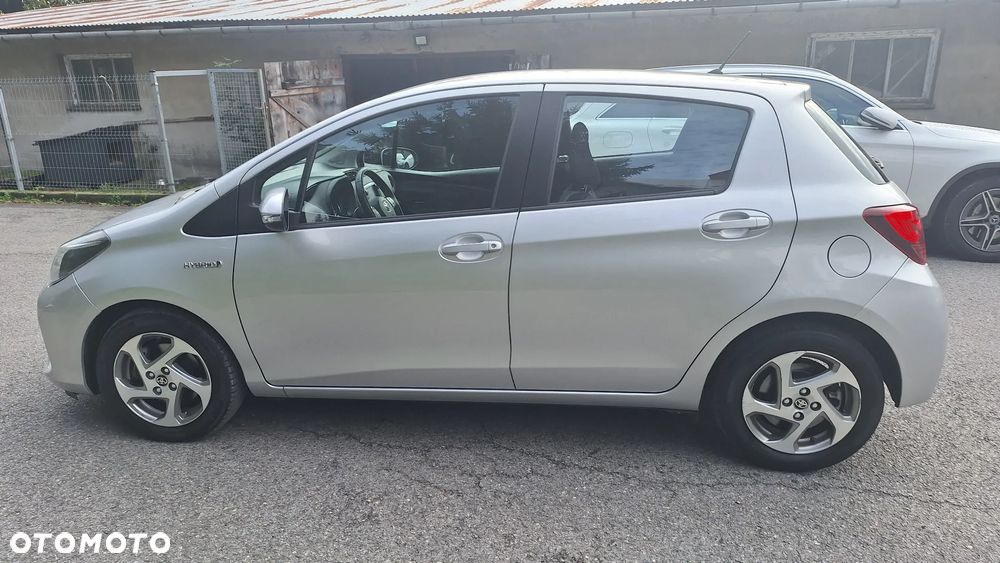 Toyota Yaris Hybrid 1.5 VVT-i Style - 4