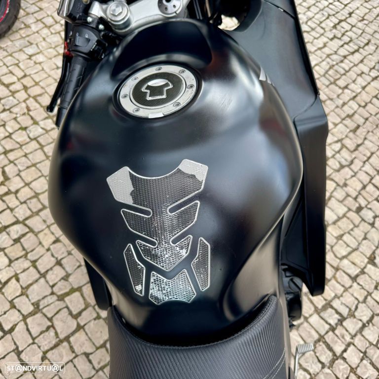 Honda CBR XX - 18