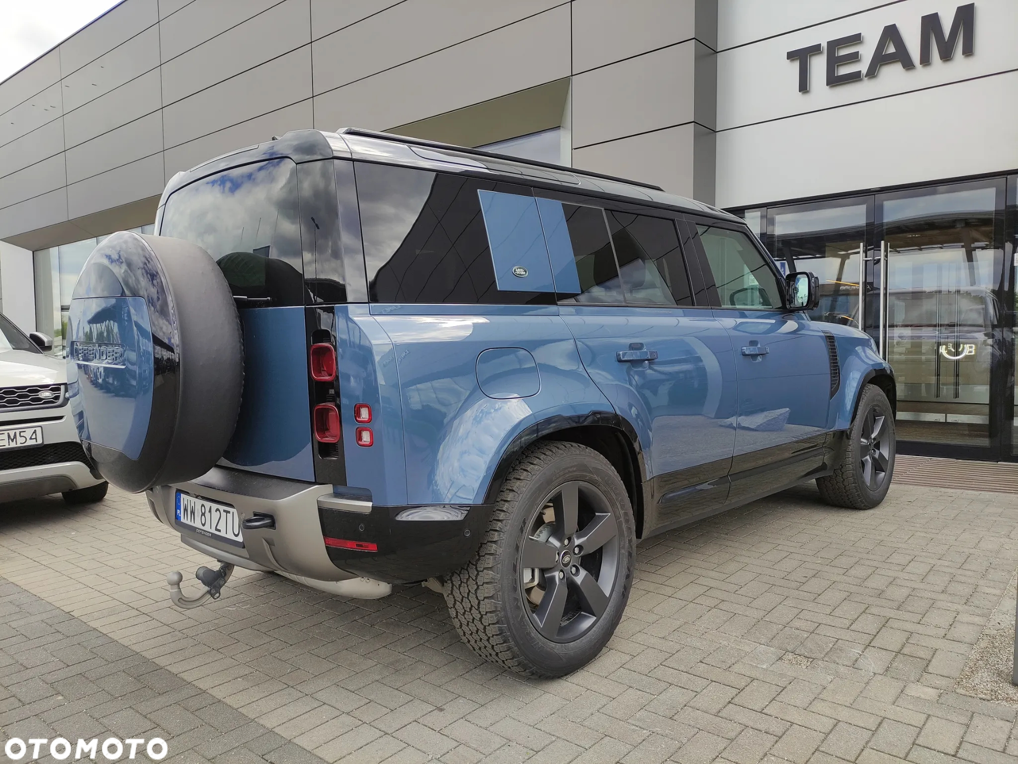 Land Rover Defender - 11