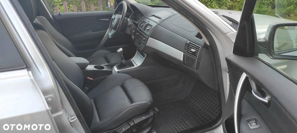 BMW X3 2.0d - 9