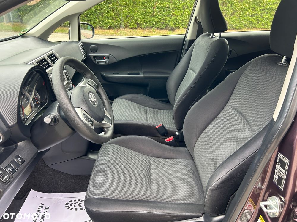 Toyota Verso S 1.33 VVT-i - 10