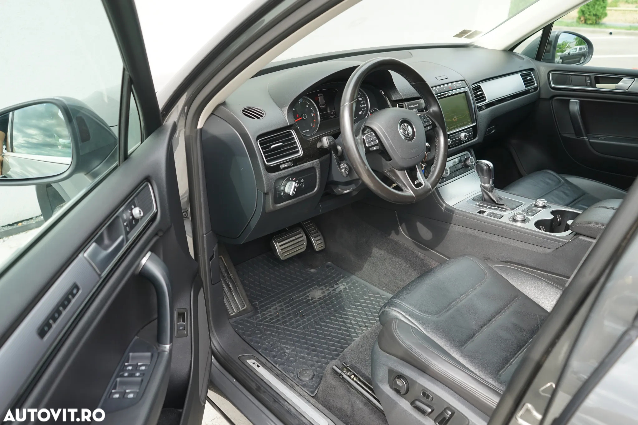 Volkswagen Touareg V6 TDI BMT Supreme Plus - 11