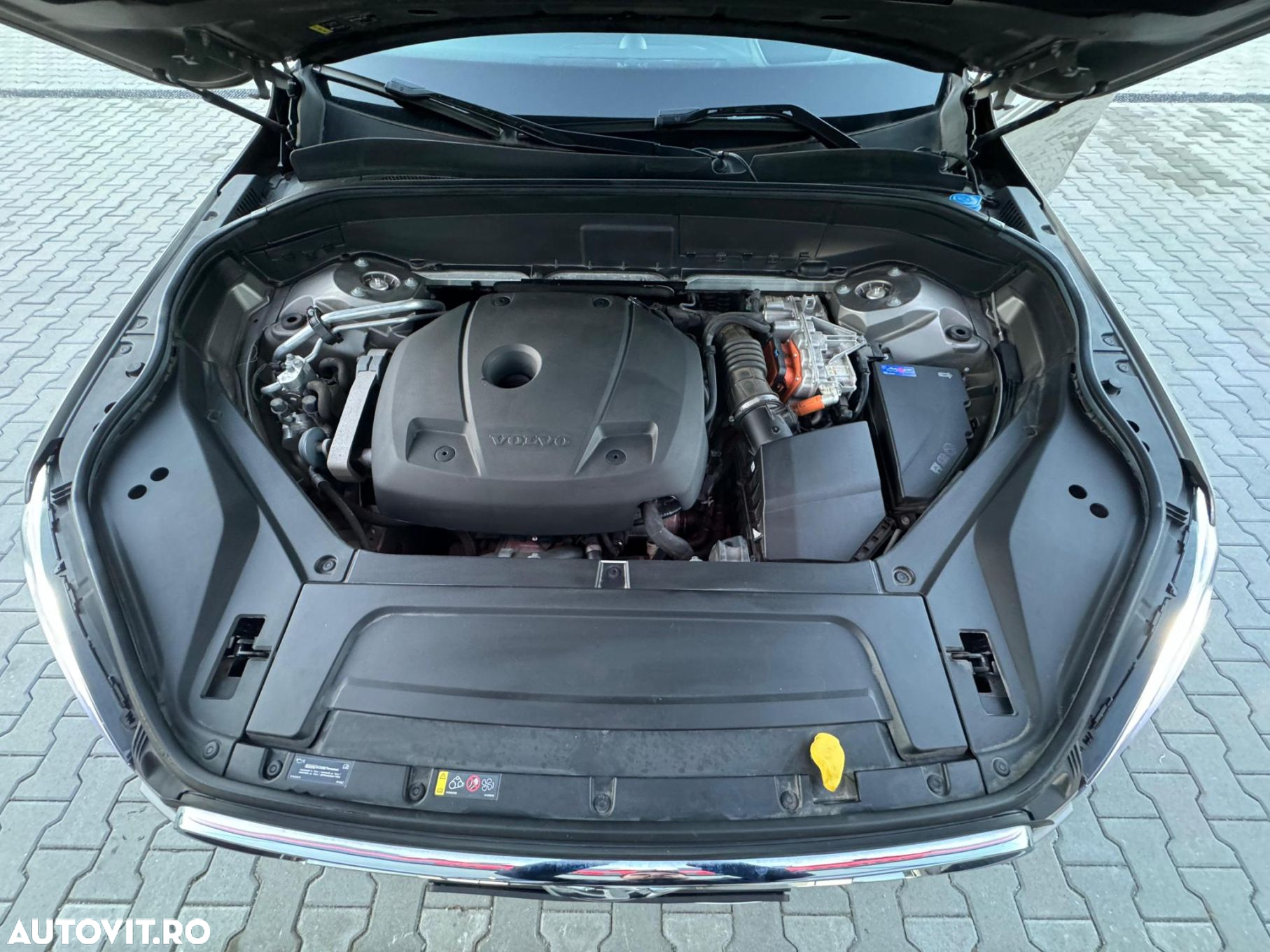 Volvo XC 90 T8 AWD Twin Engine Geartronic Inscription - 36
