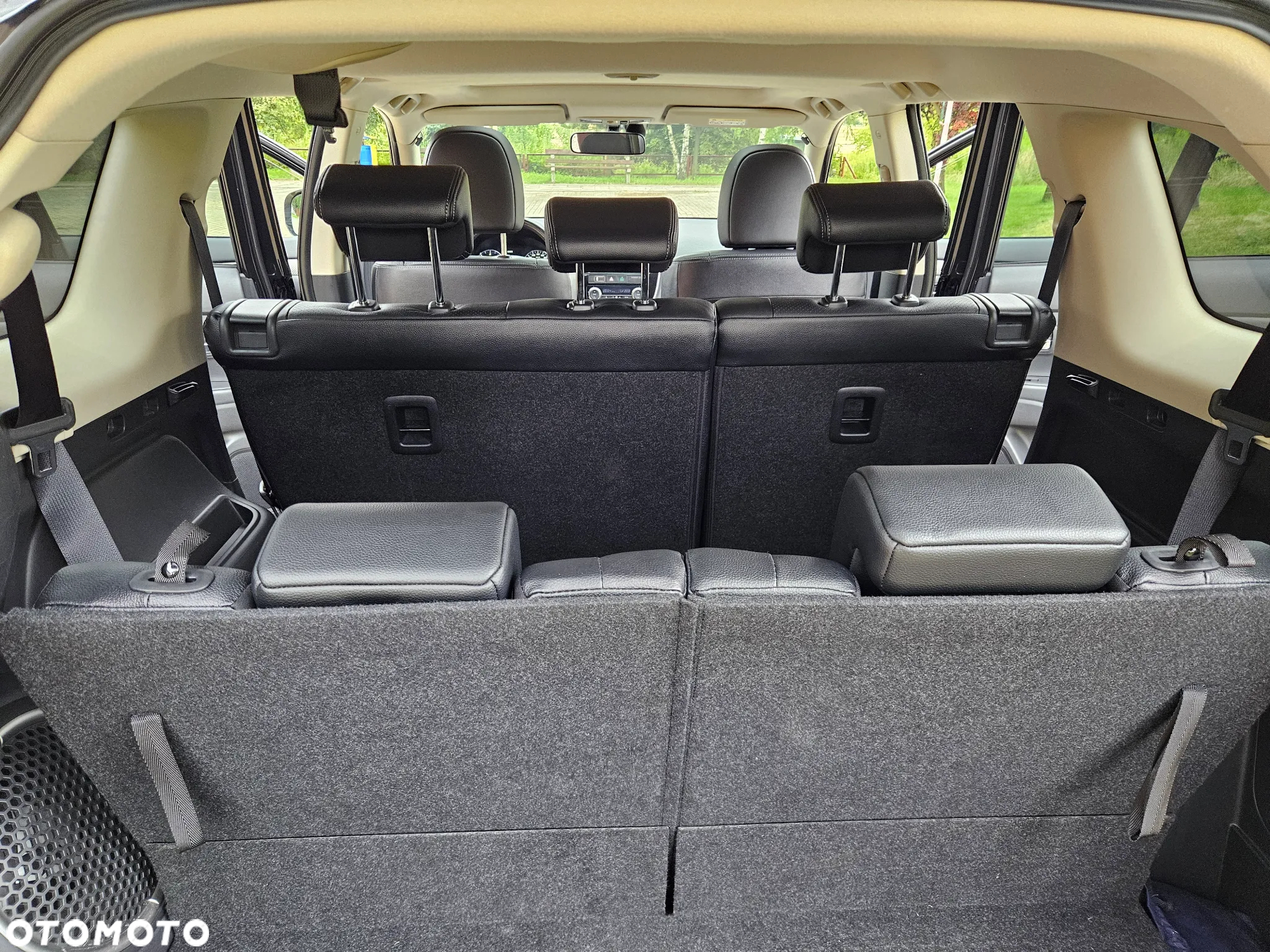 Mitsubishi Outlander 2.2 DID Intense + - 28