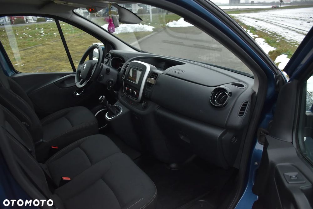 Renault Trafic Grand 2.0 dCi - 14