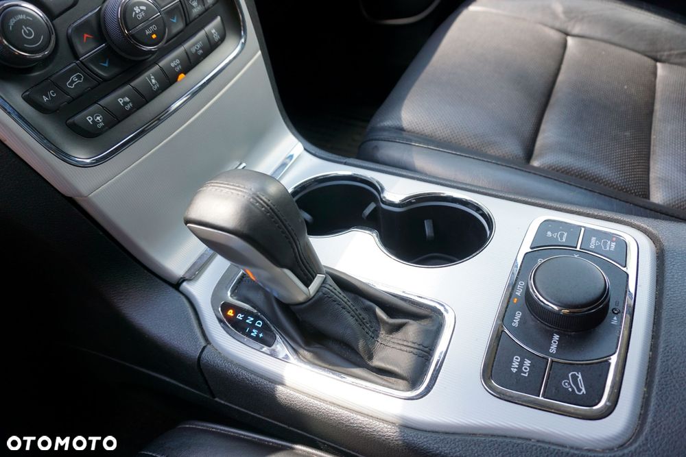 Jeep Grand Cherokee 5.7 V8 Summit - 22