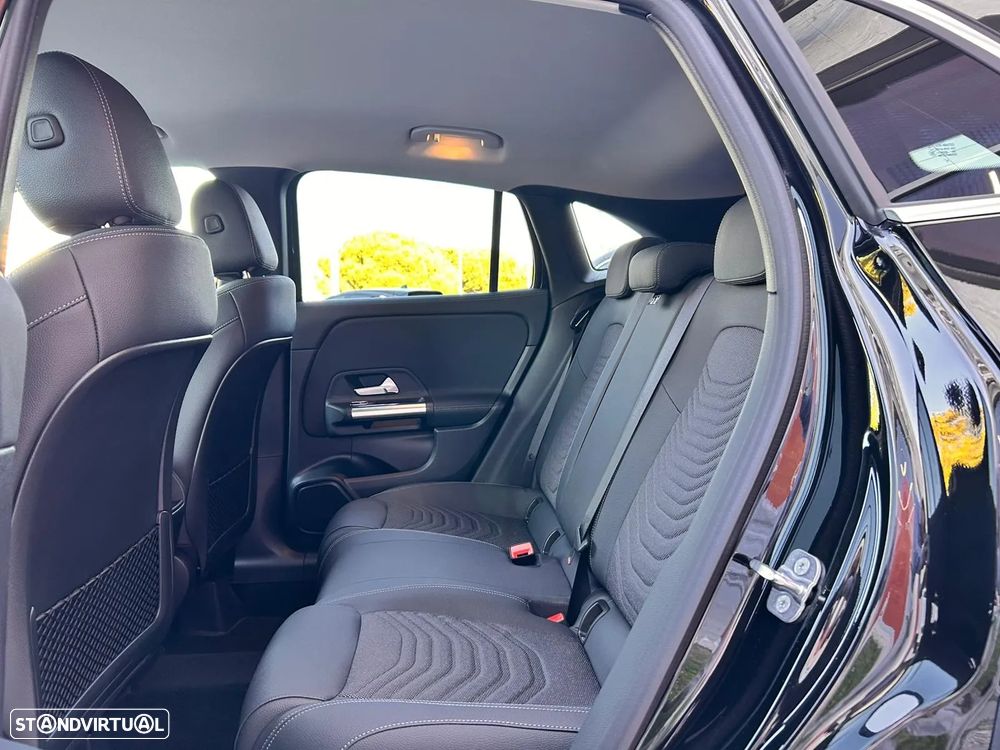 Mercedes-Benz GLA 180 d 8G-DCT Progressive Advanced - 4