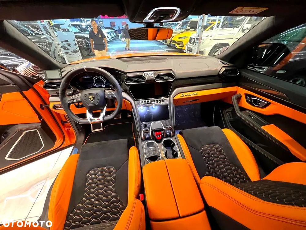 Lamborghini Urus - 8