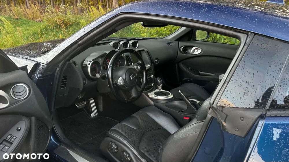 Nissan 370 Z - 14