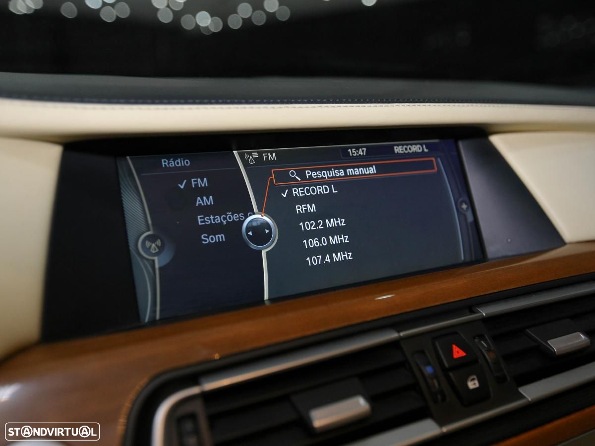 BMW 730 - 16
