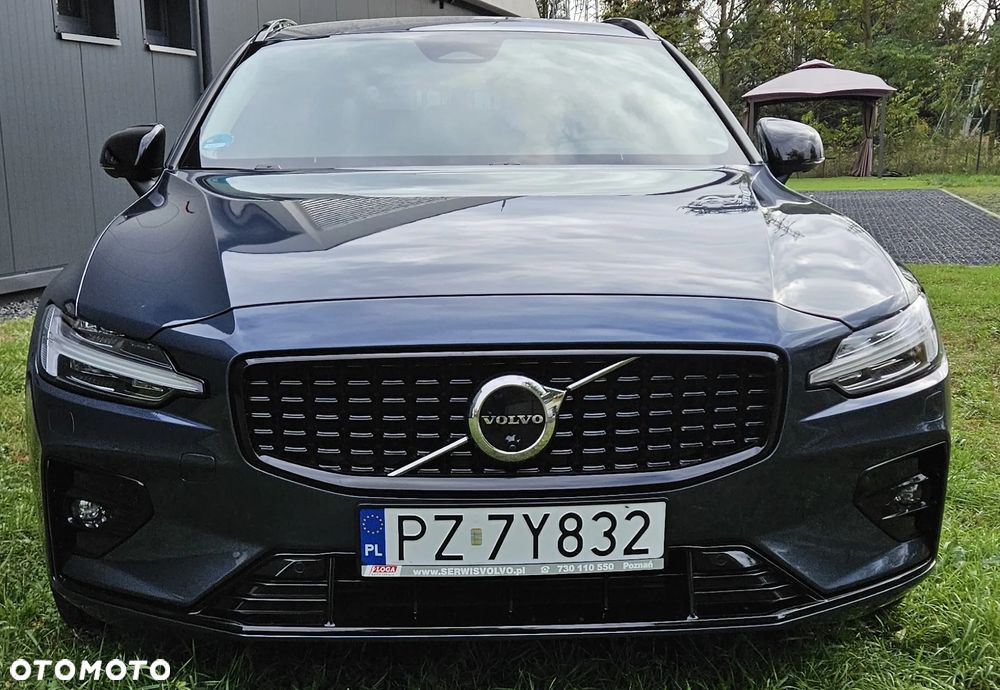 Volvo V60 B4 B DKG Plus Dark - 3