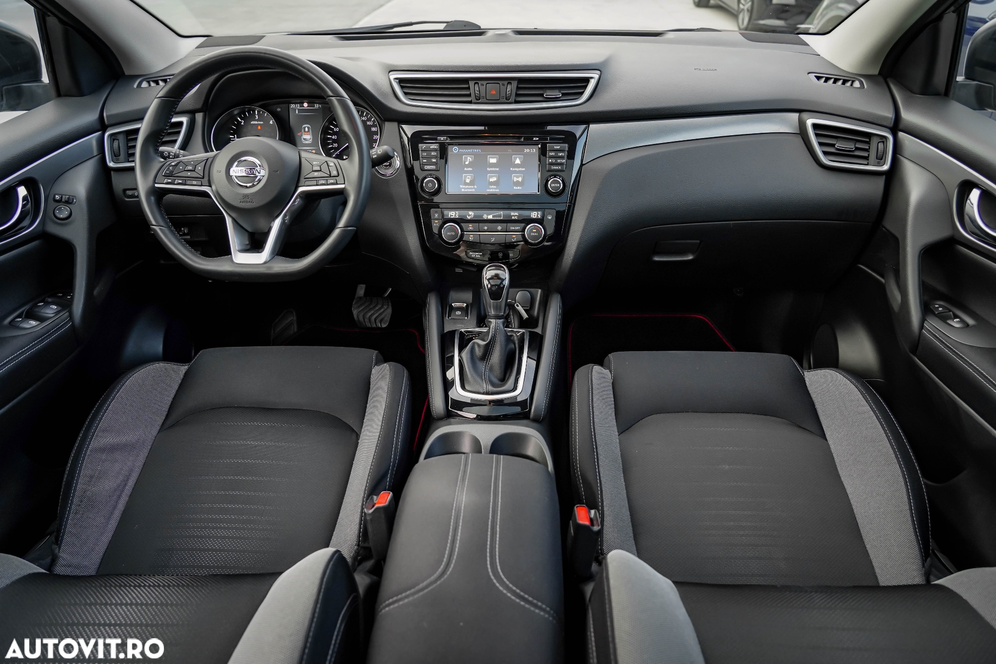 Nissan Qashqai 1.6 DCI Xtronic TEKNA - 7