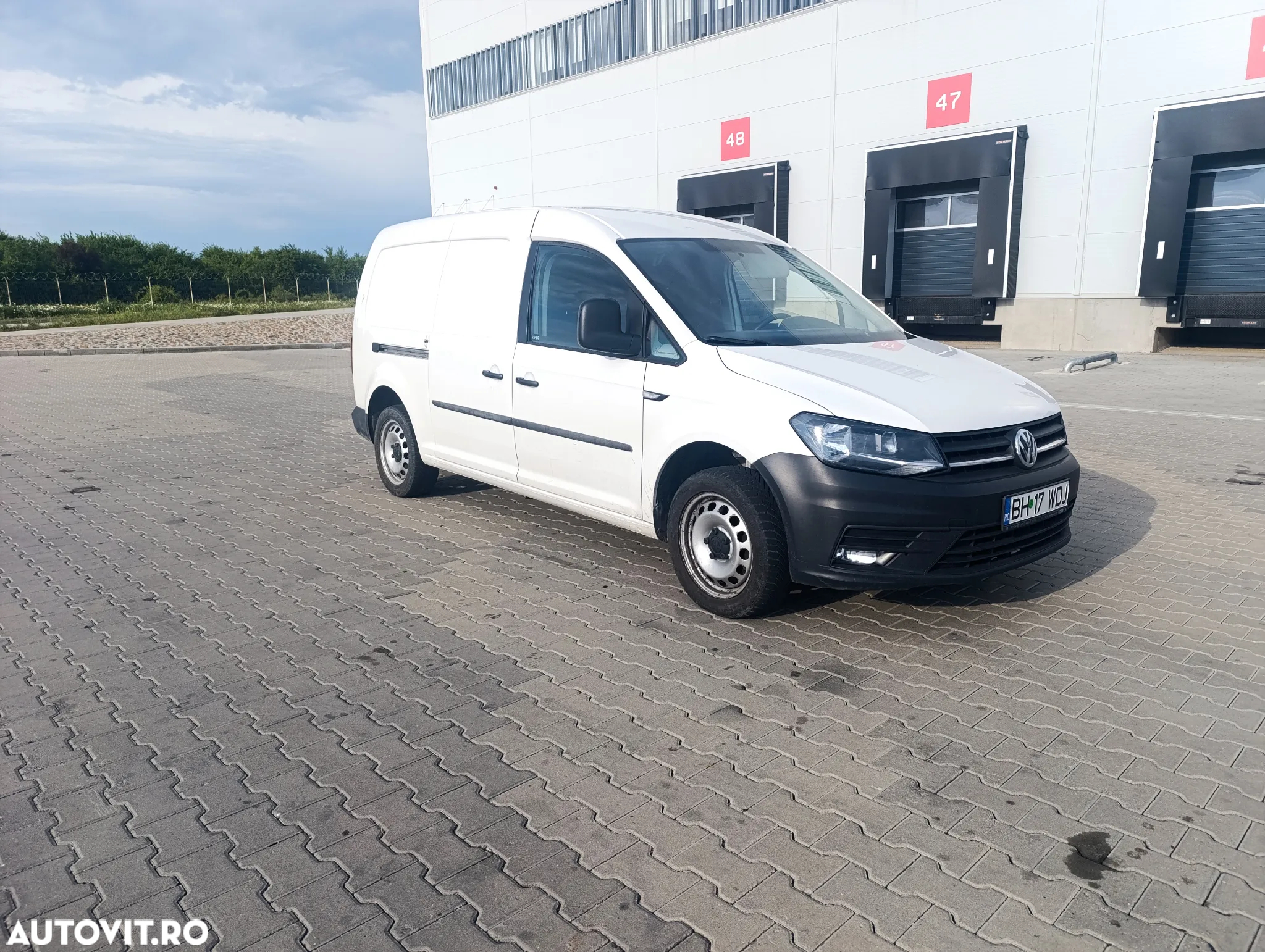 Volkswagen Caddy Maxi - 3