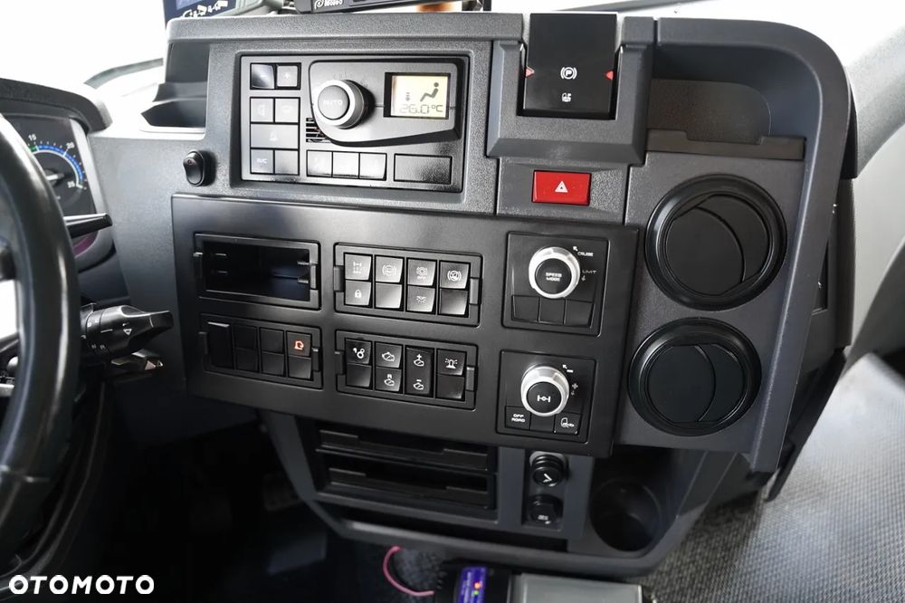 Renault C 430 / 6x4 / SKRZYNIOWY 6,5 M + HDS PALFINGER PK 18 002-EH C  / WYSÓW 12,5 M / STEROWANIE RADIOWE / ROTATOR / WIDŁY DO PALET - 33