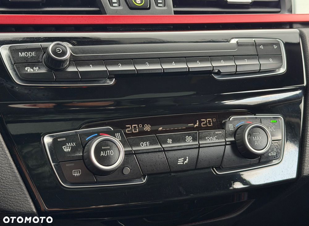 BMW X1 sDrive18d Sport Line - 30