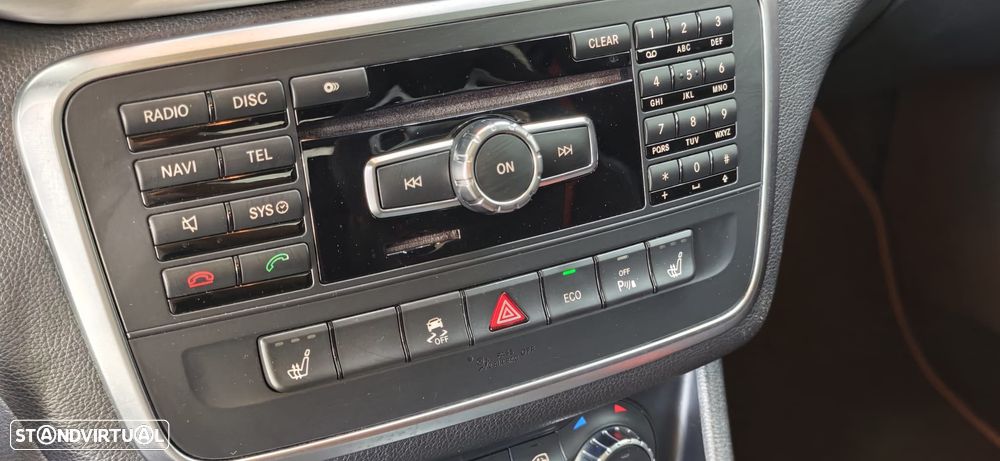 Mercedes-Benz CLA 45 AMG 4Matic 7G-DCT - 30