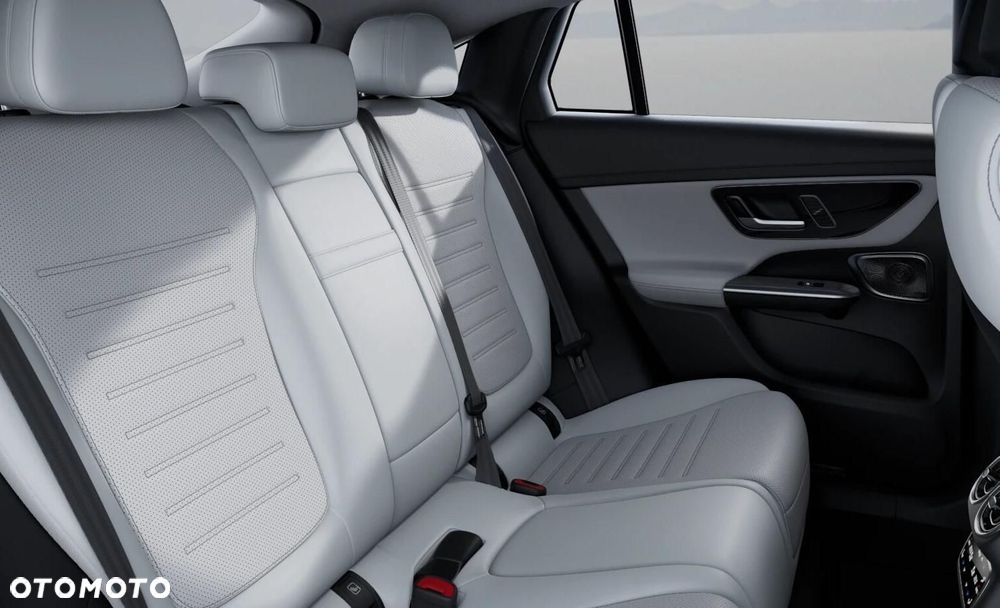 Mercedes-Benz GLC - 7