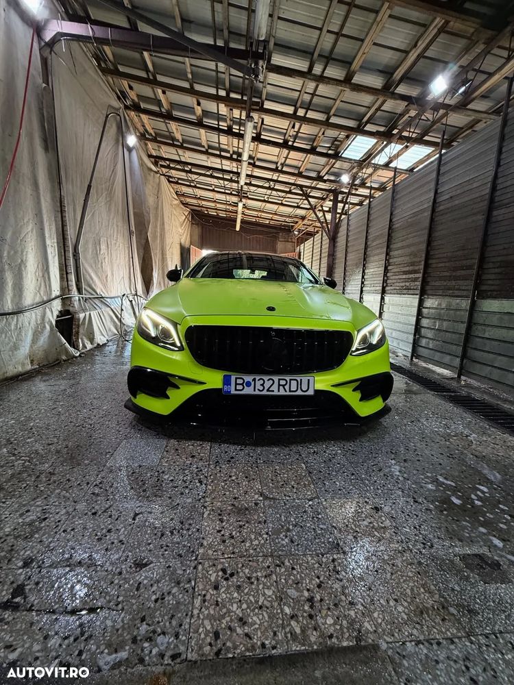 Mercedes-Benz E 400 4MATIC - 8