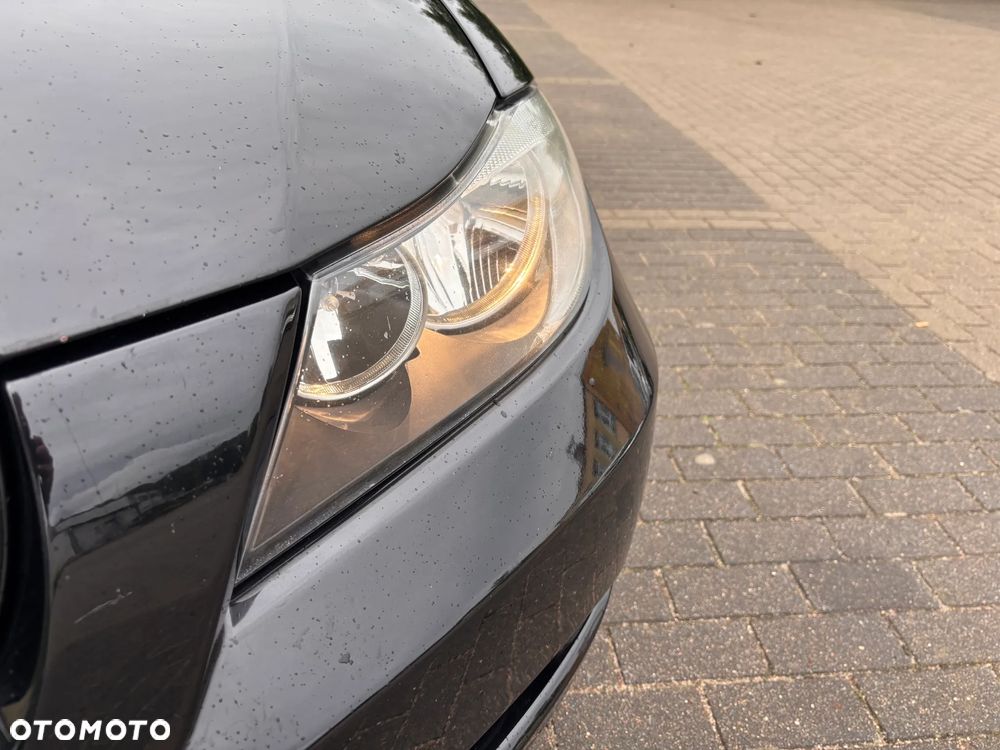 BMW Seria 3 318d - 9